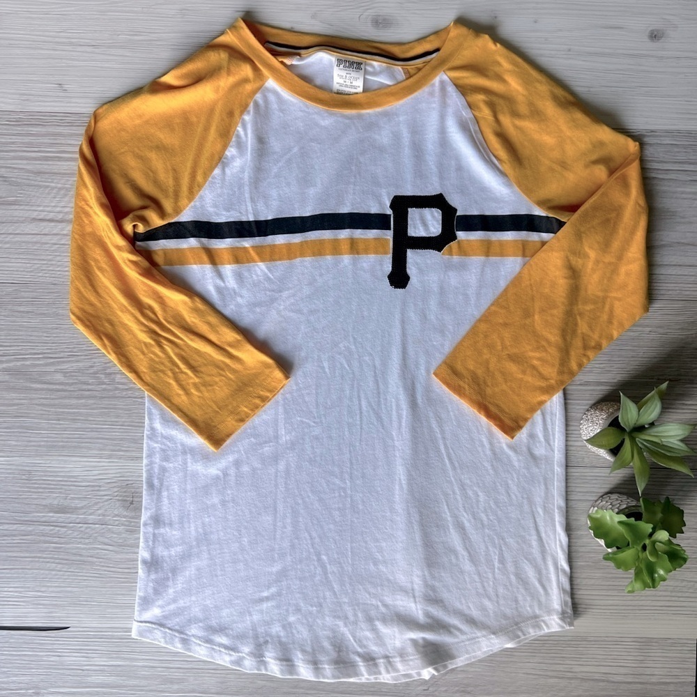 VS PINK pittsburgh pirates baseball tee size M